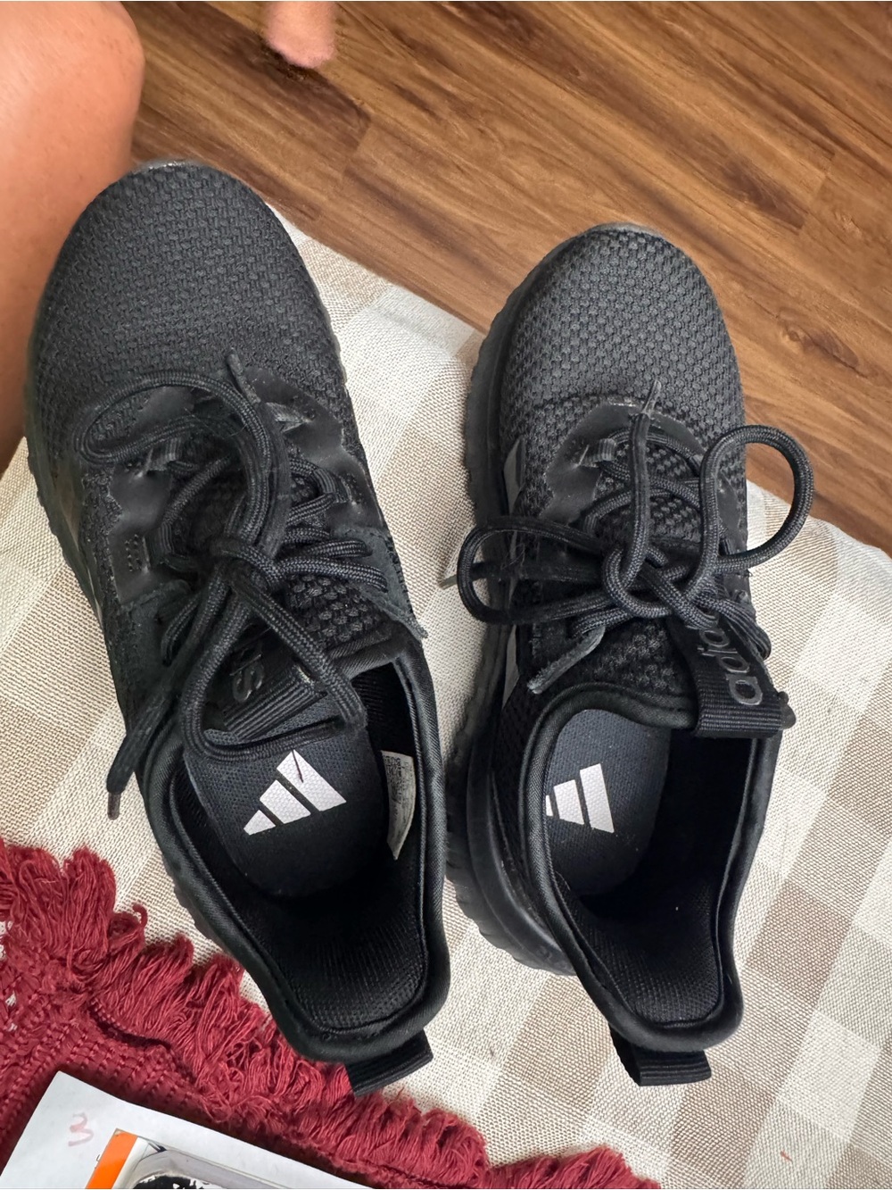 Black boys 1 Athletic Sneakers - All-Black Casual Running Shoes - Picture 2 of 5